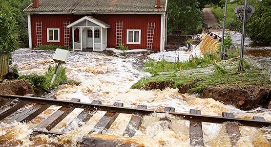 Hus som drabbats av översvämning.