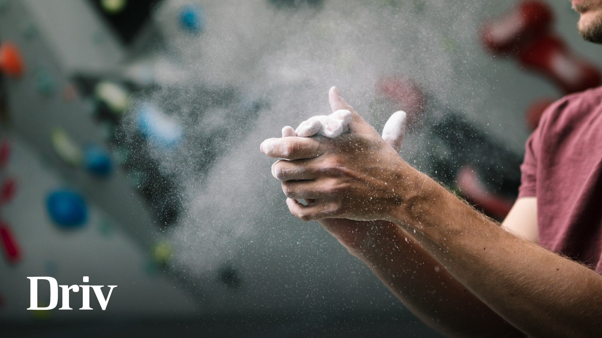 Klättrare kalkar händerna och Driv står skrivet intill klättraren.