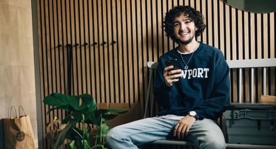 Illustration av sedlar.