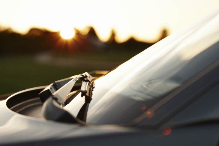 Vindruta på bil med halvförsäkring