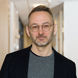 250x250_Simon Cederholm.jpg