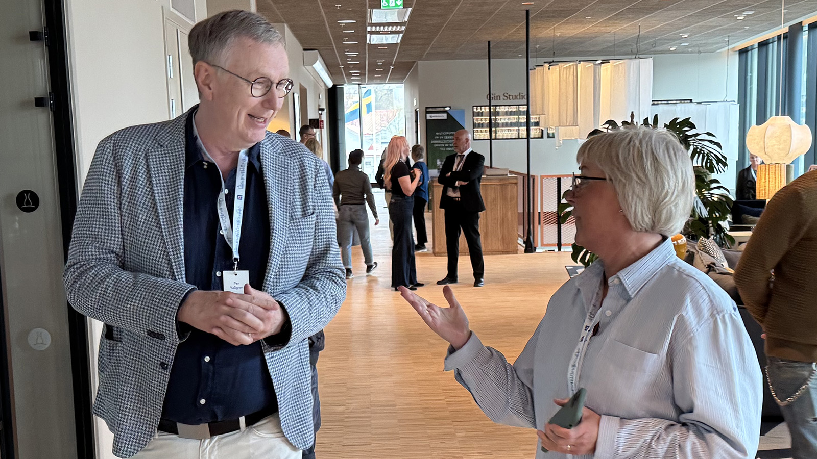 Per Vallgren, fullmäktigeledamot och Jeanette Jonsson, marknadschef försäkring på LF Västernorrland.