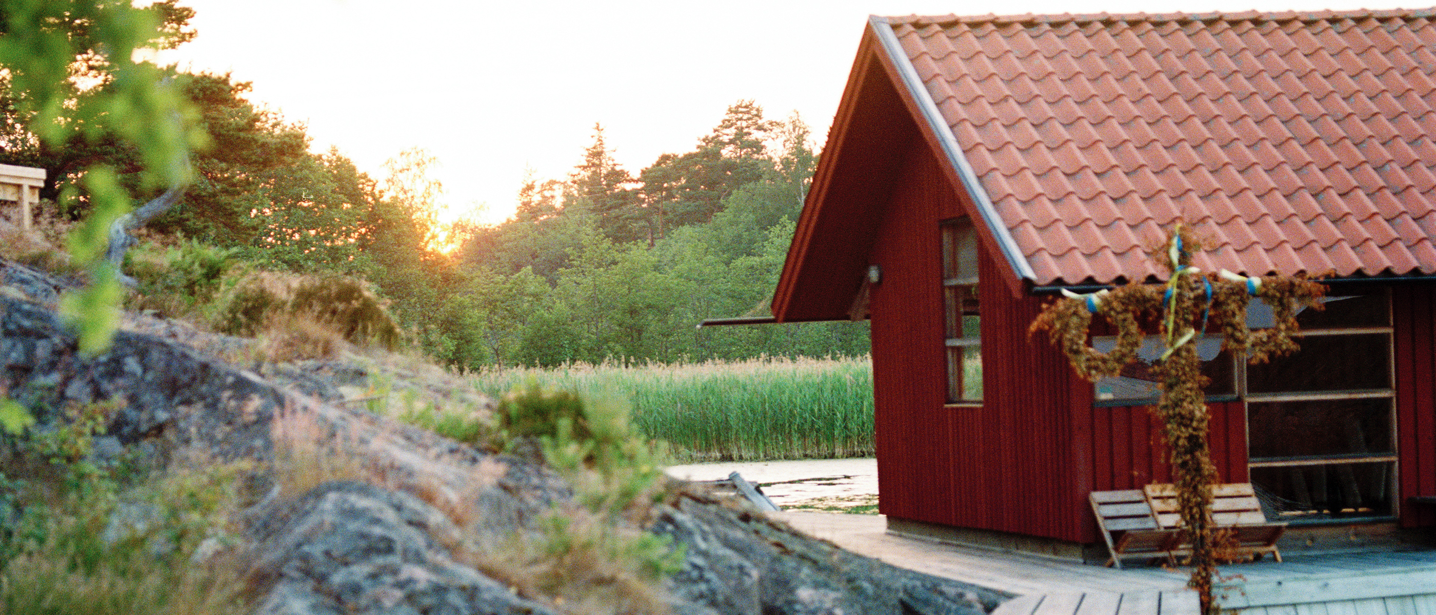 Sommarstuga vid brygga