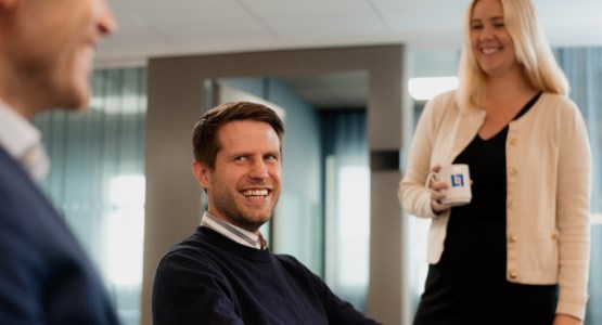 Medarbetare på banken