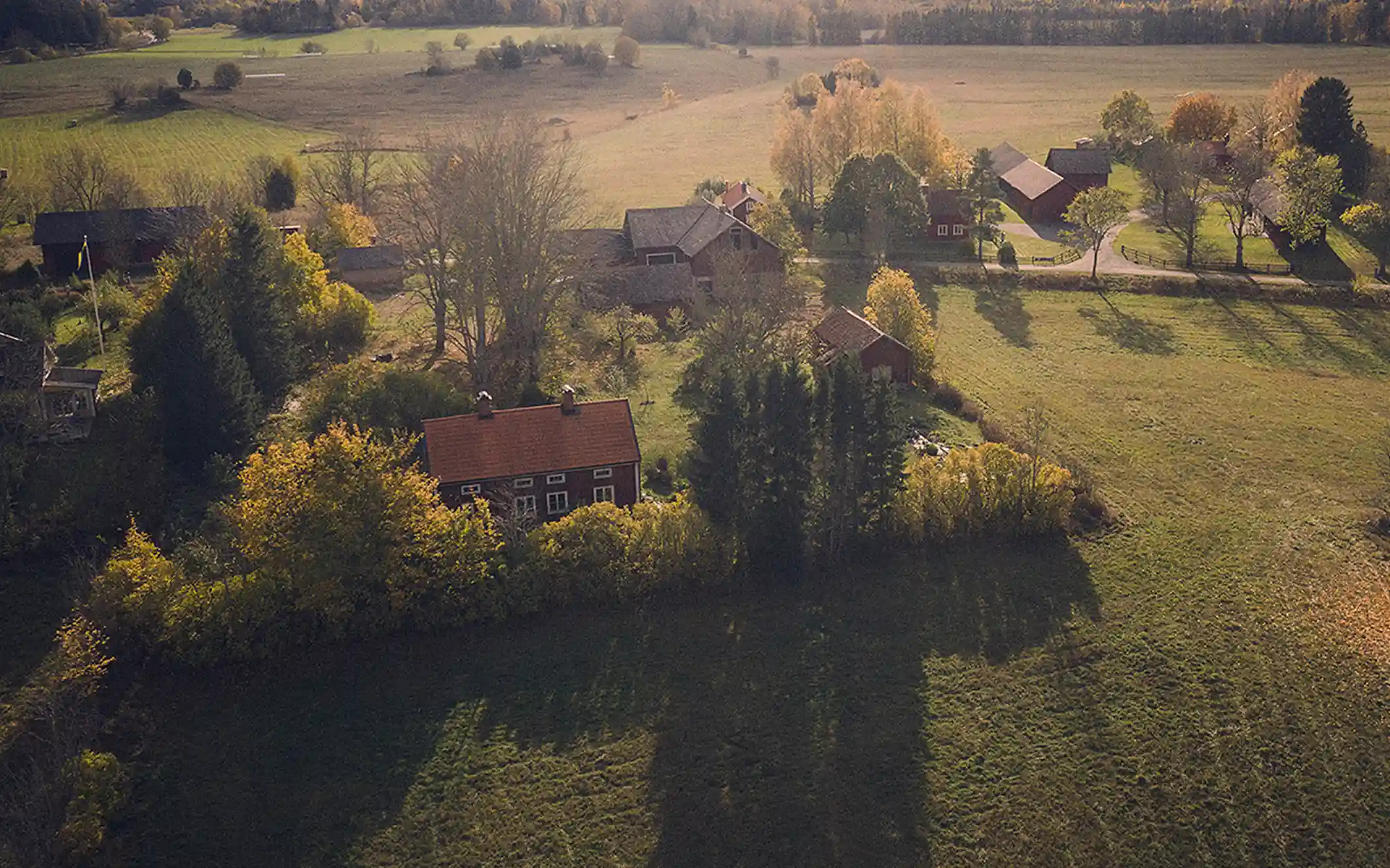 Flygfoto på en lantgård