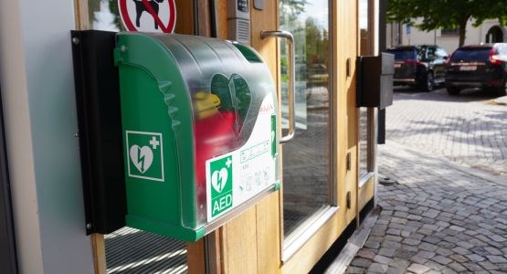 hjärtstartare utanför kontor