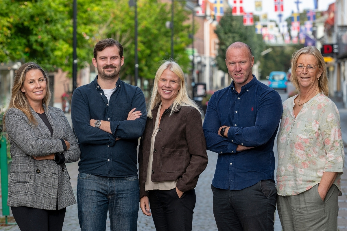 Team runt kunden - Bockö.jpg