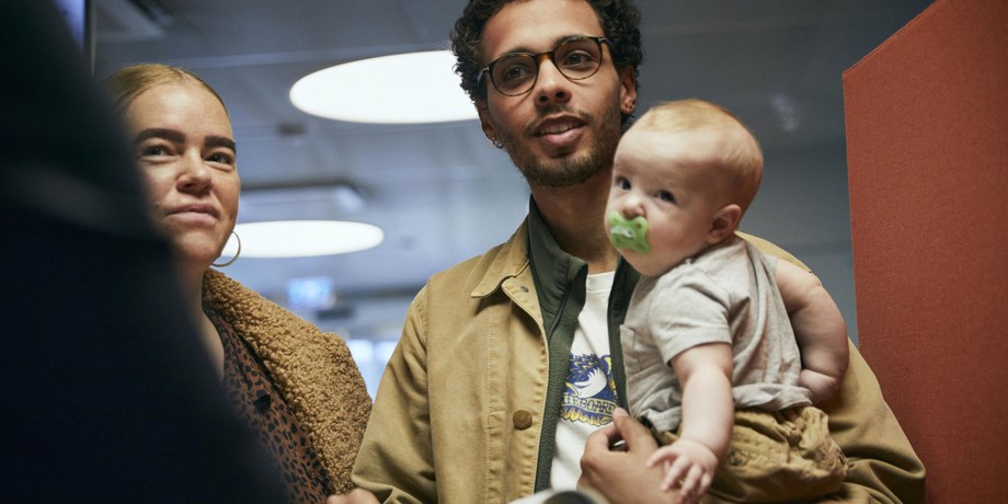 En familj i bankmöte