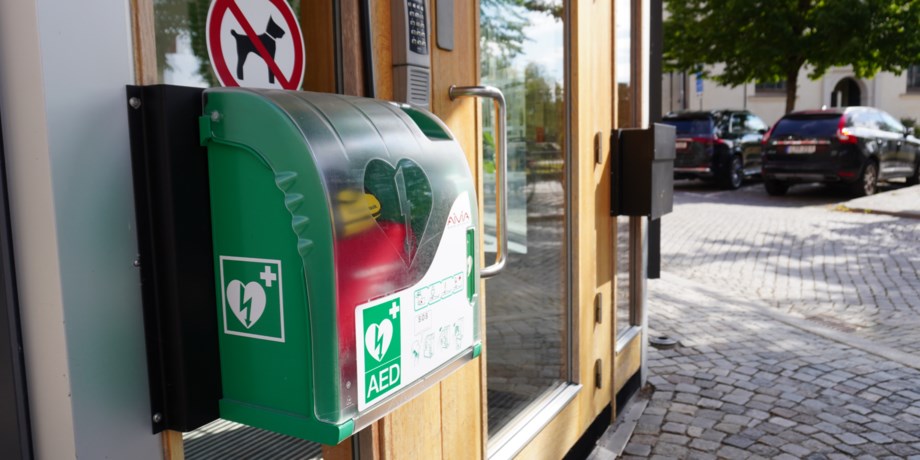 hjärtstartare utanför kontor