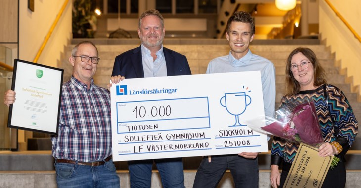 Magnus Karlsson, Hans Nyberg, Magnus Larsson, Nils Karlsson och Linda Rundqvist på prisutdelningen. Foto: Foto: Liza Simonsson.