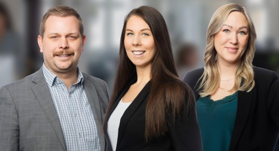 Porträtt på tre personer som arbetar på banken.