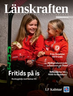 Omslag på magasinet Länskraften 2024. Två yngre flickor med hockeyutrustning