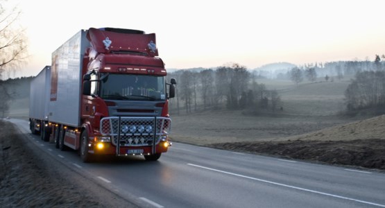 Tungt fordon på väg