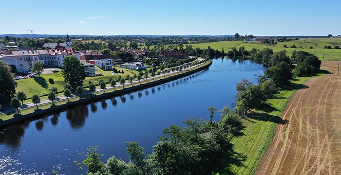 Vy över Lagan som rinner genom Laholm.