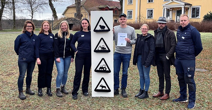 Jury och vinnare under tävlingen på Stora Segerstad Naturbrukscemtrum.
