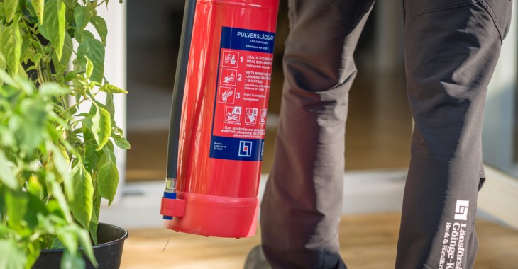 Foto på en brandsläckare.